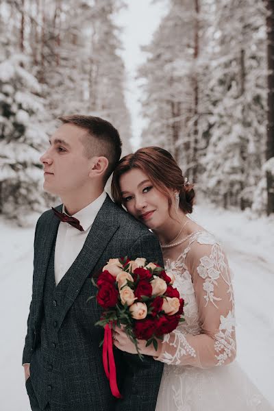 Fotografo di matrimoni Darya Gryazeva (snegsnega). Foto del 1 gennaio 2022