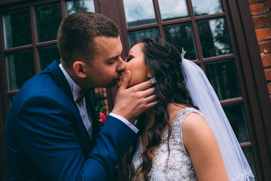 Fotógrafo de casamento Dmitriy Tolmachev (dimtol). Foto de 3 de março 2020