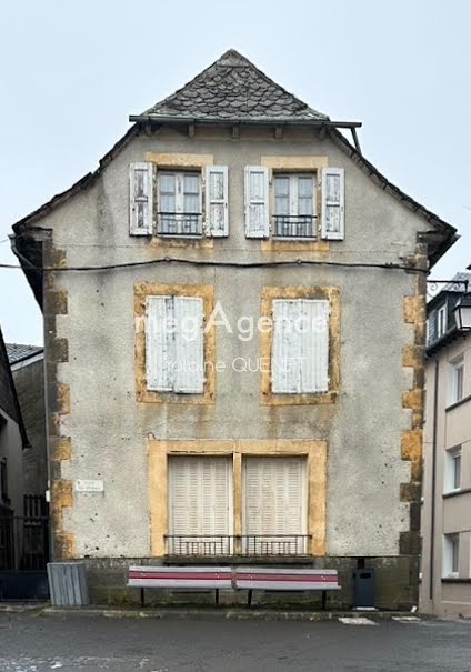 Vente maison  150 m² à Mur-de-Barrez (12600), 138 000 €