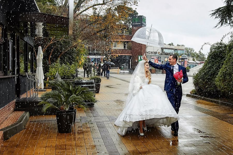 Wedding photographer Lyuda Makarova (makaroval). Photo of 27 August 2019