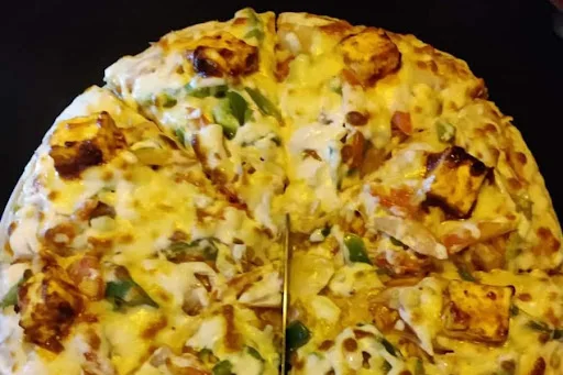 Roasted Paneer Pizza