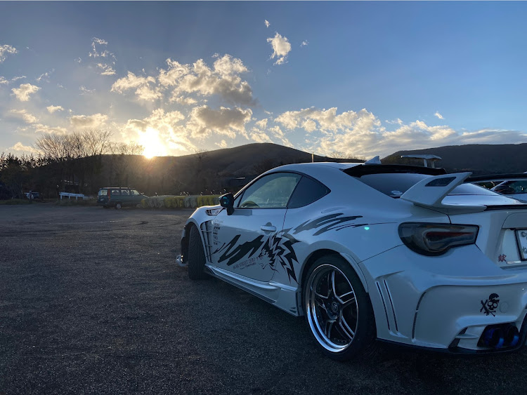 86のROWEN・富士山・山中湖・山中湖の白鳥はキツツキのよう・一部フィクションが含まれていますに関するカスタム事例の投稿画像3枚目