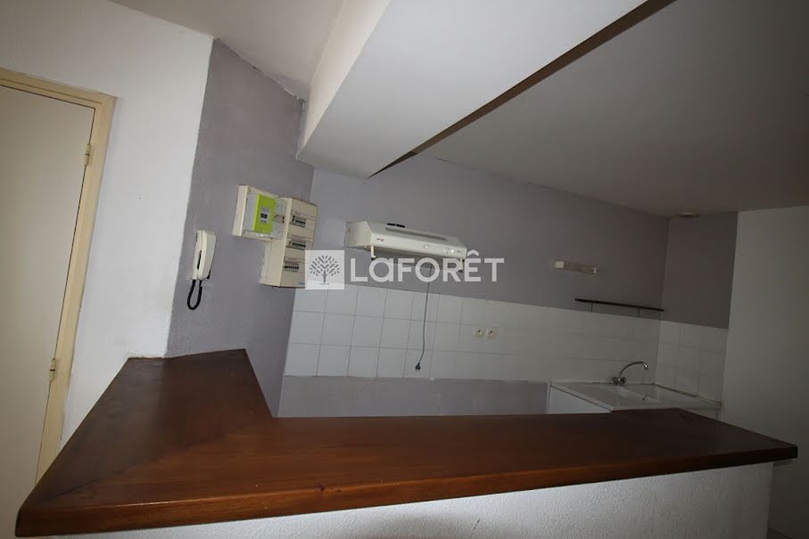 Location  appartement 3 pièces 100 m² à Brantôme en Périgord (24310), 574 €