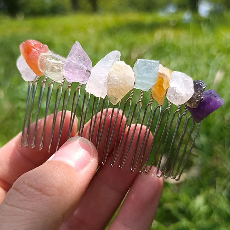 Natural Crystal Irregular Gravel 20 Teeth Hair Comb, a unique hair accessory for effortless styling and natural beauty.