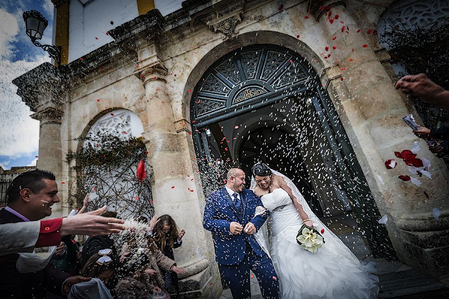 Fotograful de nuntă Juan Lopez Rodriguez (lopezstudio). Fotografia din 23 iunie 2019