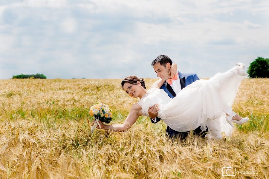 Wedding photographer Cezar Zanfirescu (cezarzanf). Photo of 10 July 2017