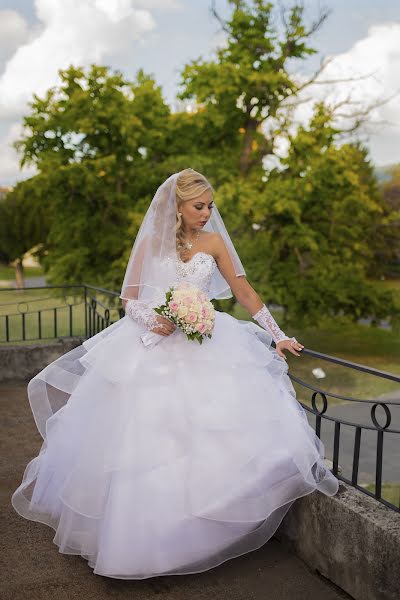 Wedding photographer Lajos Sziráki Olex (olex). Photo of 23 December 2019