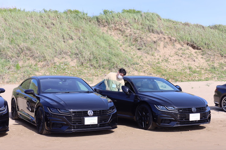 ゴルフトゥーランのエアサス・アトランティスブルー・千里浜ミーティング・ホントの目的地に関するカスタム事例の投稿画像19枚目