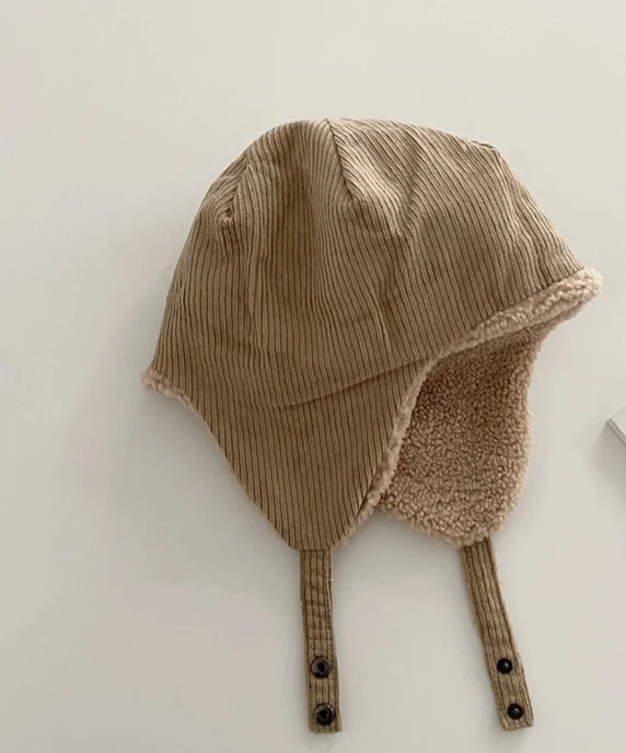 Ushanka acolchada de lana de cordero para mujer reversible doble cara abrigo cálido y elegante para el invierno