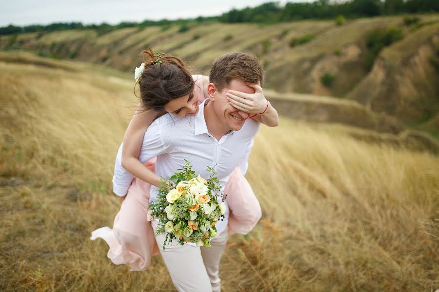 Photographe de mariage Artem Dolzhenko (artdlzhnko). Photo du 15 août 2016