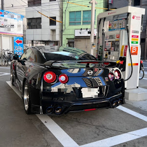 NISSAN GT-R R35