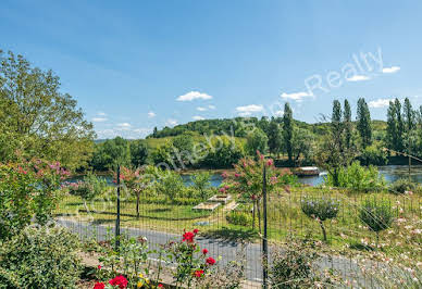 House with pool and garden 5