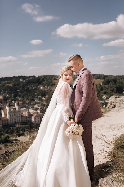 Wedding photographer Olya Naumchuk (olganaumchuk). Photo of 6 January 2021