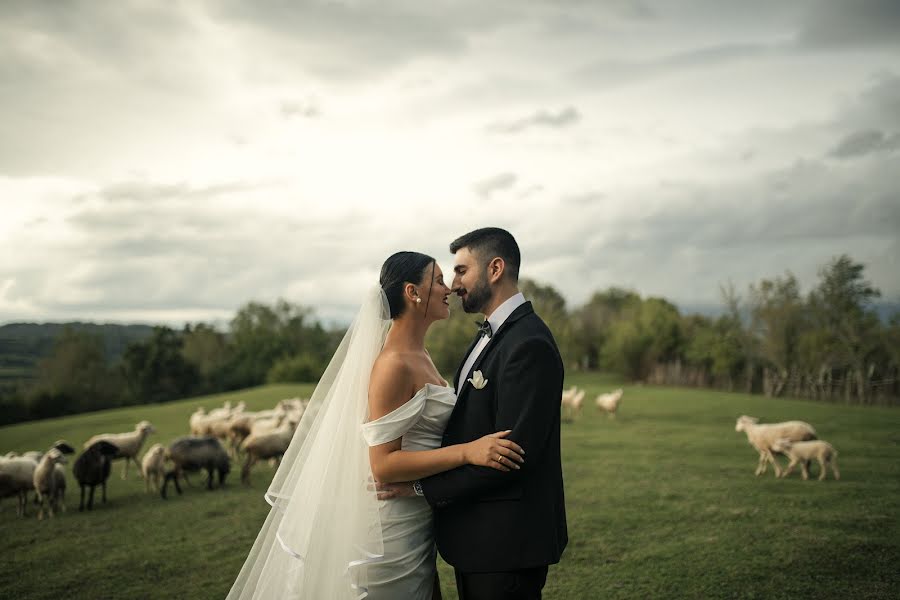 Fotografo di matrimoni Nika Abuladze (nikoabu). Foto del 21 ottobre 2022