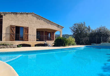 Maison avec piscine et terrasse 14