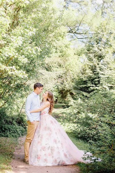 Bryllupsfotograf Kseniya Lopyreva (kslopyreva). Bilde av 15 juni 2017