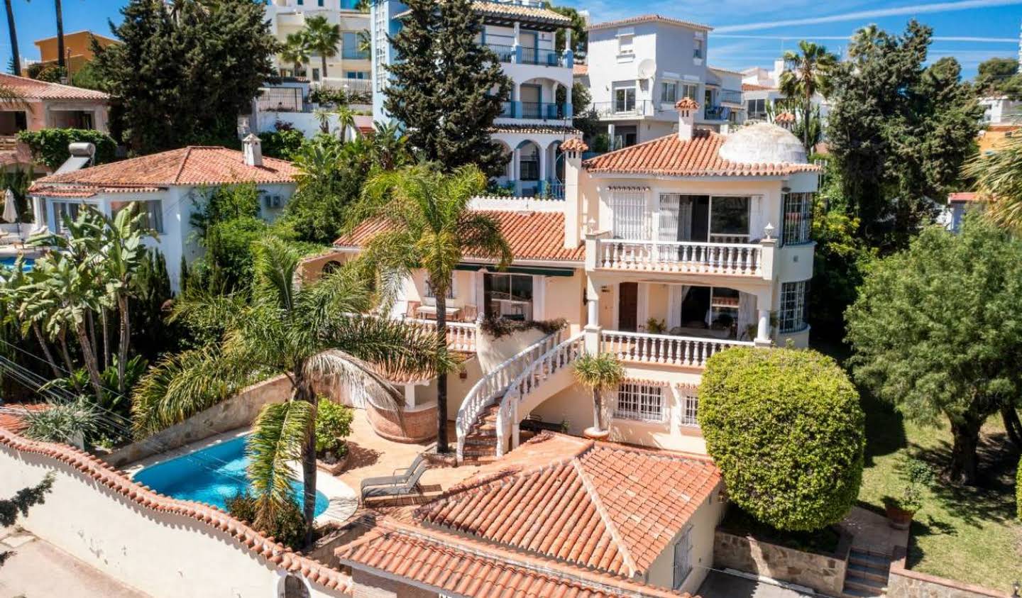 Apartment with terrace and pool Marbella