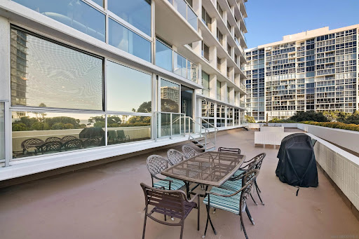 Maison avec piscine et terrasse 3