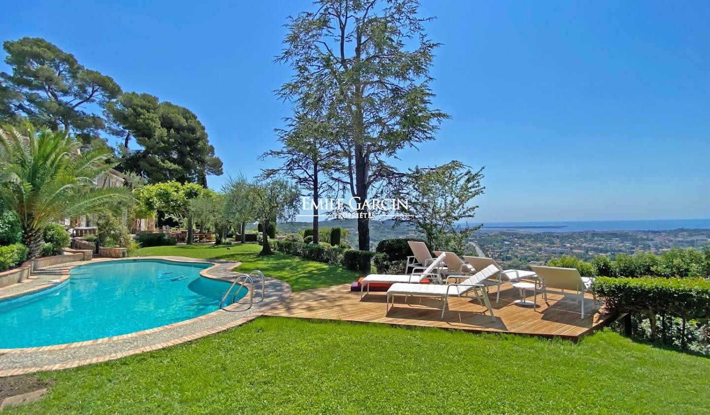 Property with pool Mougins