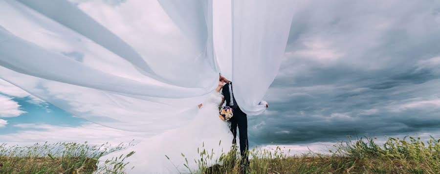 Fotógrafo de casamento Vladimir Mikhaylovskiy (vvmich). Foto de 24 de julho 2017