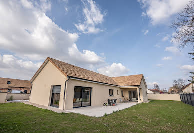 Maison avec terrasse 1