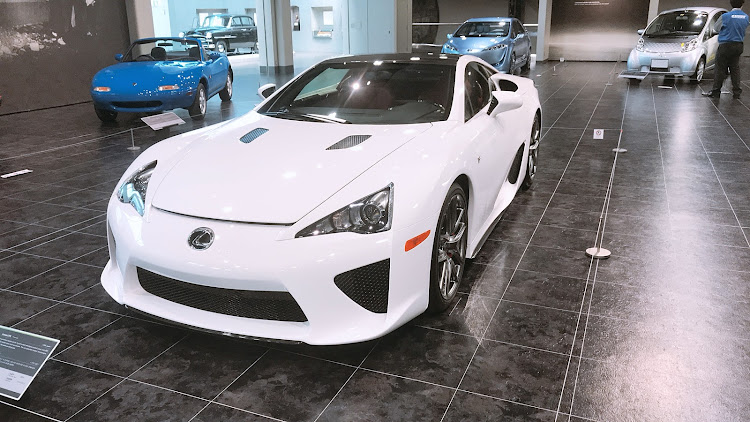 ゆいと。さんが投稿したトヨタ・2000gt・LFA・ロータリーエンジン・コスモスポーツに関するカスタム事例の投稿画像2枚目
