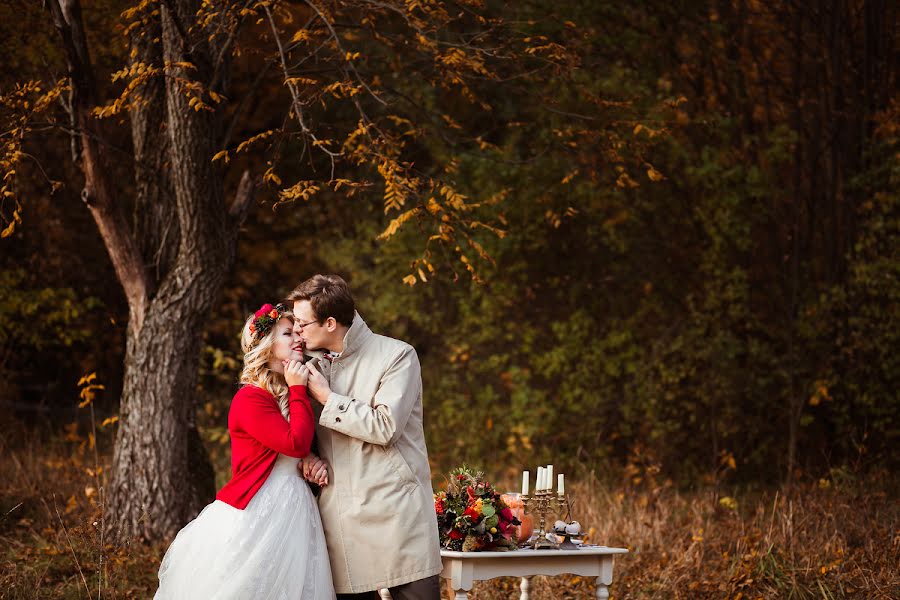 Fotógrafo de casamento Viktoriya Petrenko (vi4i). Foto de 14 de outubro 2015