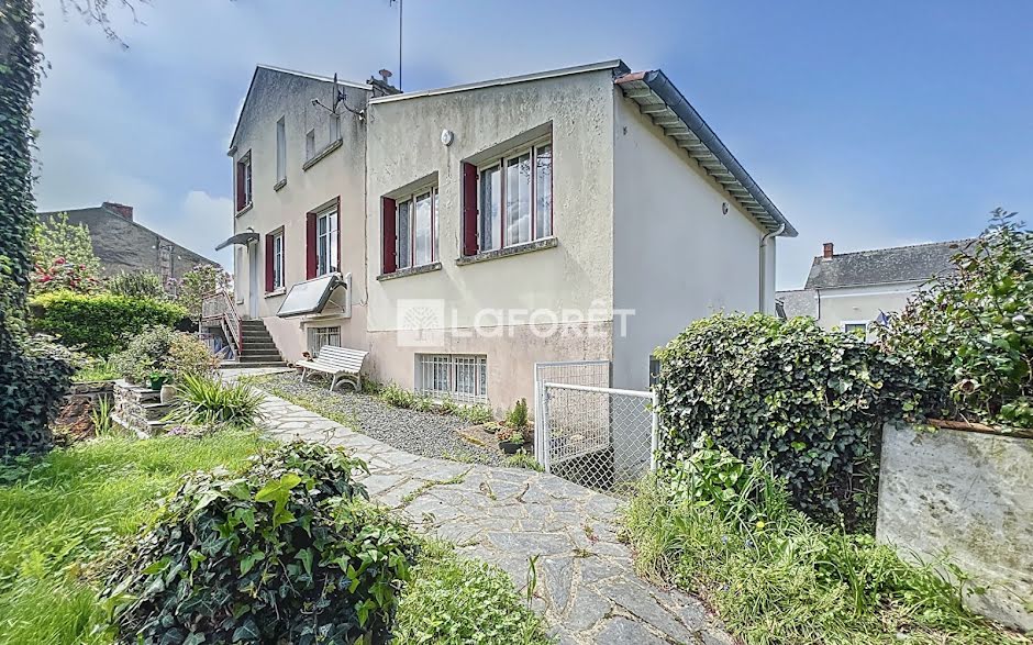 Vente maison 8 pièces 164 m² à Lys-Haut-Layon (49310), 190 000 €