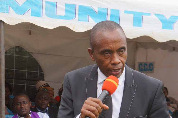 Kiambu Senator Kimani Wamatangi in Githirioni village, Lari constituency, at the Weekend.