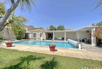 Maison avec piscine et terrasse 4