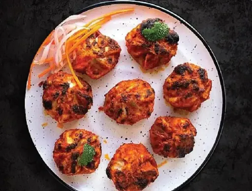 Paneer Tandoori Momos ( 8 Pcs)