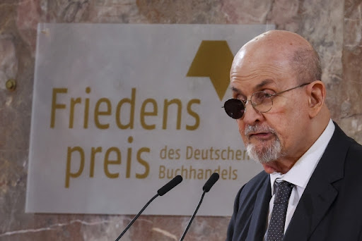 Salman Rušdi pozvao na odbranu slobode izražavanja na dodeli prestižne nemačke nagrade