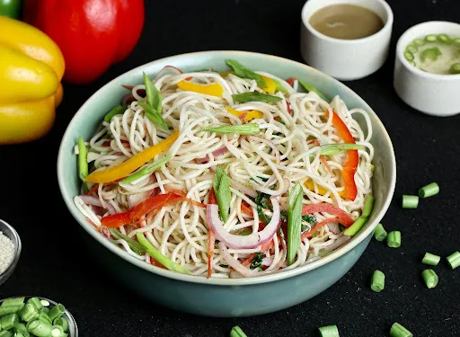 Veg Hakka Noodle