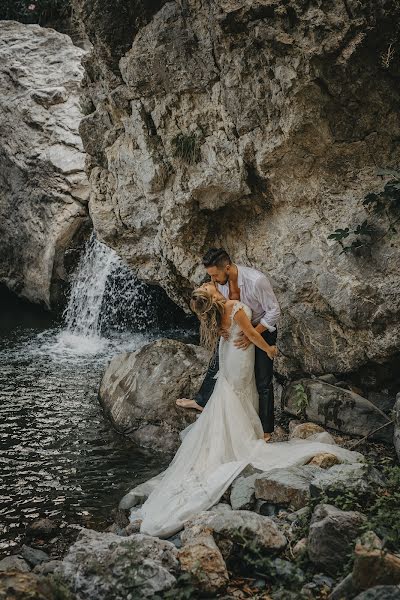 Fotografo di matrimoni Michele Crimi (michelecrimiph). Foto del 31 luglio 2019