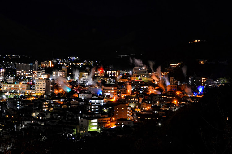 ヴォクシーの弾丸ツアー・大分県鉄輪温泉・夜景・一眼レフ・一眼レフのある生活に関するカスタム事例の投稿画像3枚目