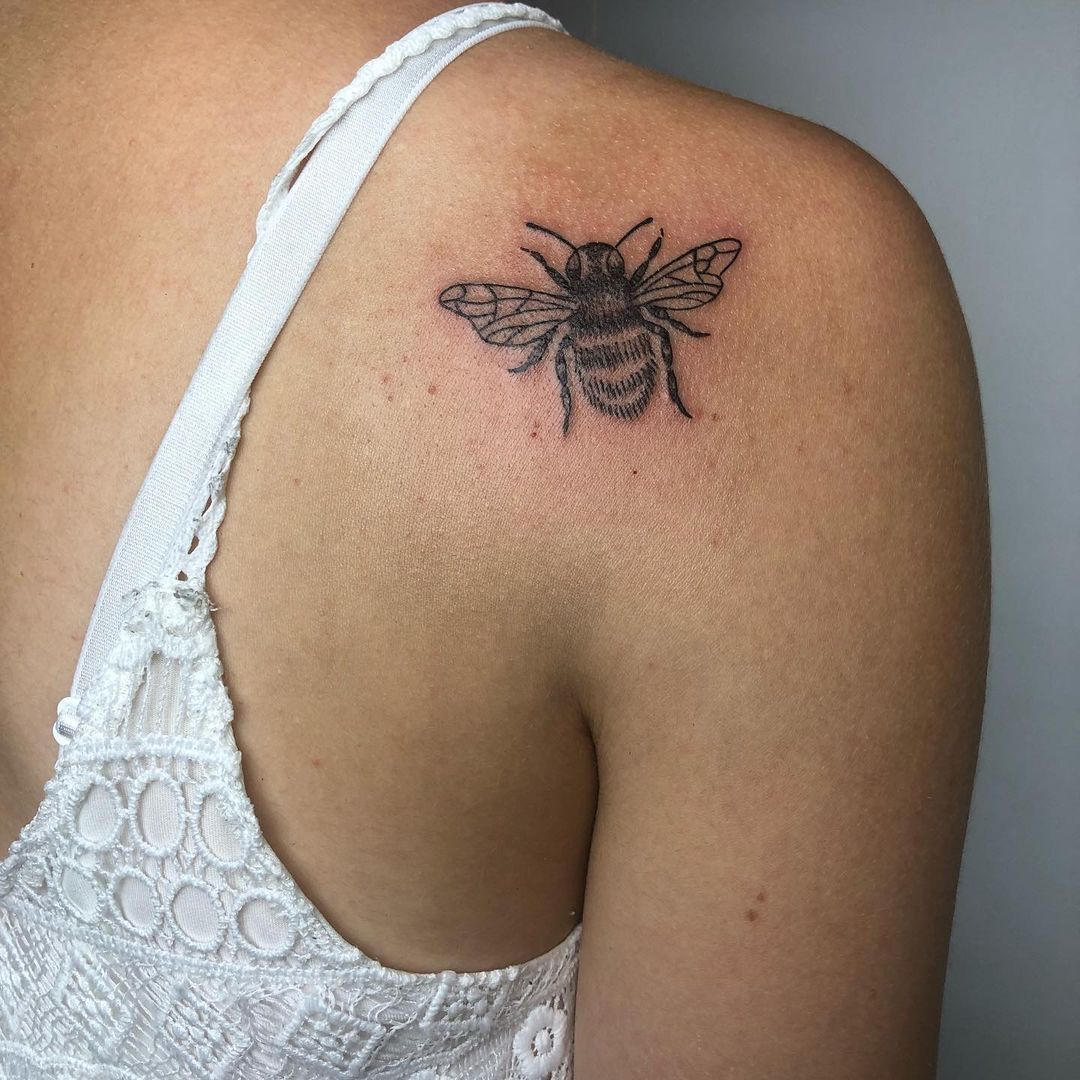 Bee Tattoo On Back Shoulder