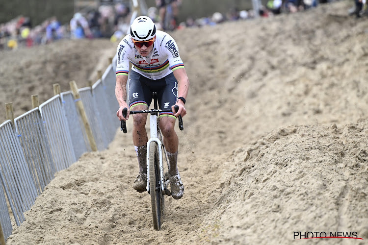 Straaljager Mathieu van der Poel heerst ook in Koksijde, Van Aert moet tevreden zijn met plek drie