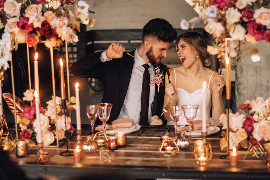 Fotografo di matrimoni Elizaveta Bondarenko (bonbonphoto). Foto del 4 gennaio 2019