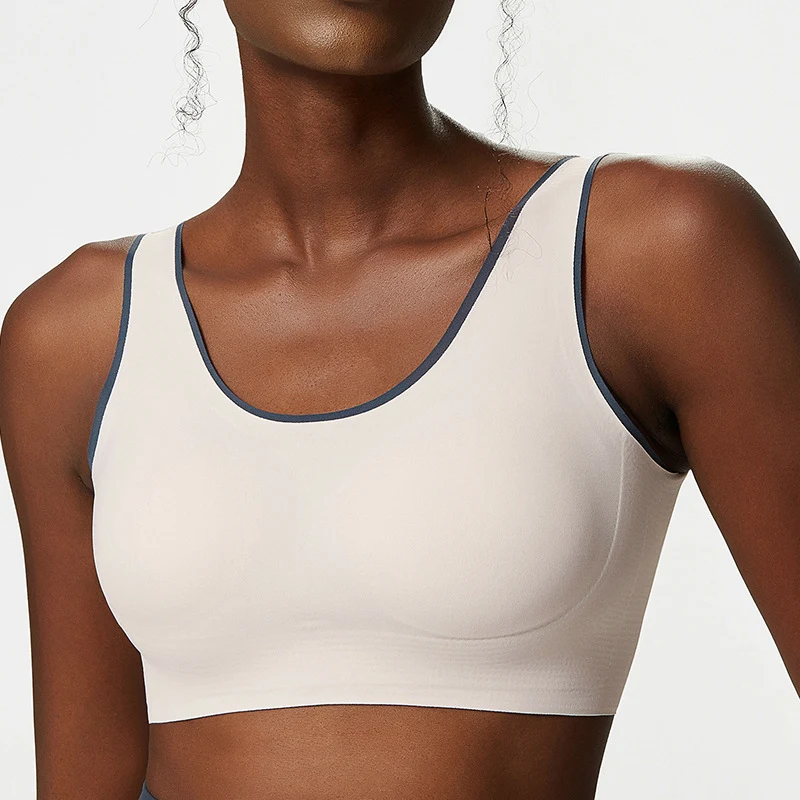 Ženski sportski grudnjak za jogu sa kopčom plus size. Pruža podršku i udobnost za treninge. Prozračan dizajn, savršen za jogu.