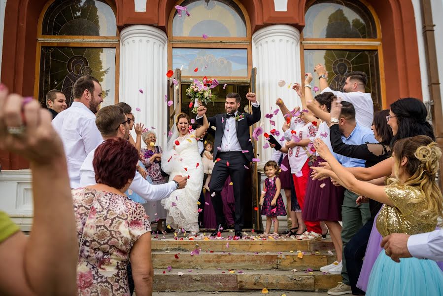 Fotografo di matrimoni Aurelian Nedelcu (aurash). Foto del 14 febbraio 2019