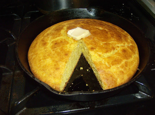 Mama's Buttermilk Corn Bread