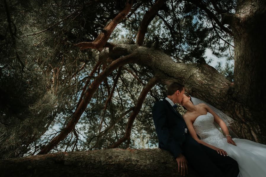 Fotógrafo de casamento Jakub Ćwiklewski (jakubcwiklewski). Foto de 8 de junho 2017