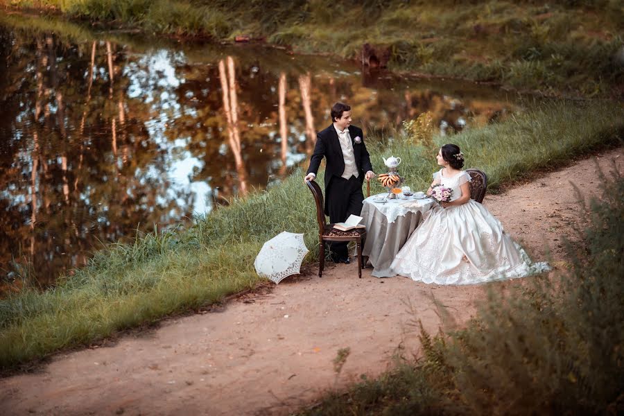 Fotografo di matrimoni Lena Astafeva (tigrdi). Foto del 11 gennaio 2015