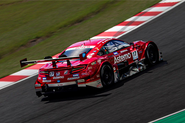 スイフトスポーツの夕焼け・SuperGT・2023シーズン・マフラー交換に関するカスタム事例の投稿画像15枚目