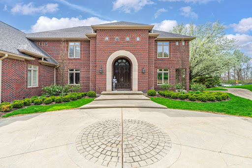 House with pool 5