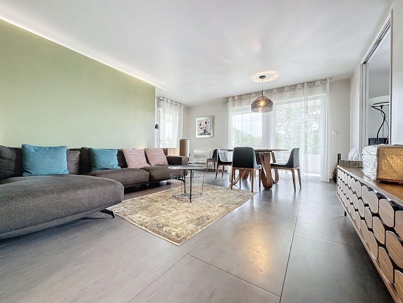 Location meublée appartement 3 pièces 86 m² à Sainte-Foy-lès-Lyon (69110), 1 460 €