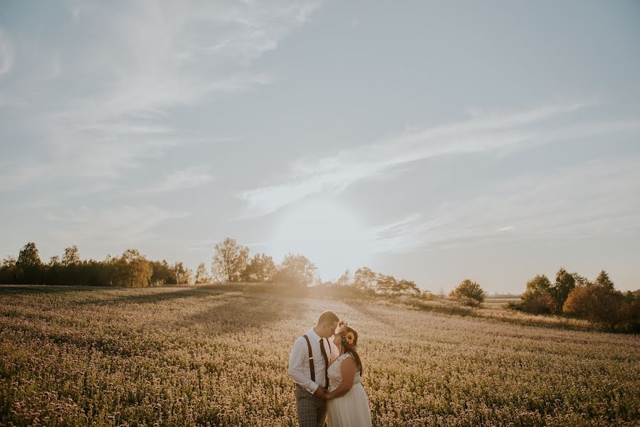 Fotógrafo de casamento Kamil Przybył (kamilprzybyl). Foto de 4 de novembro 2019