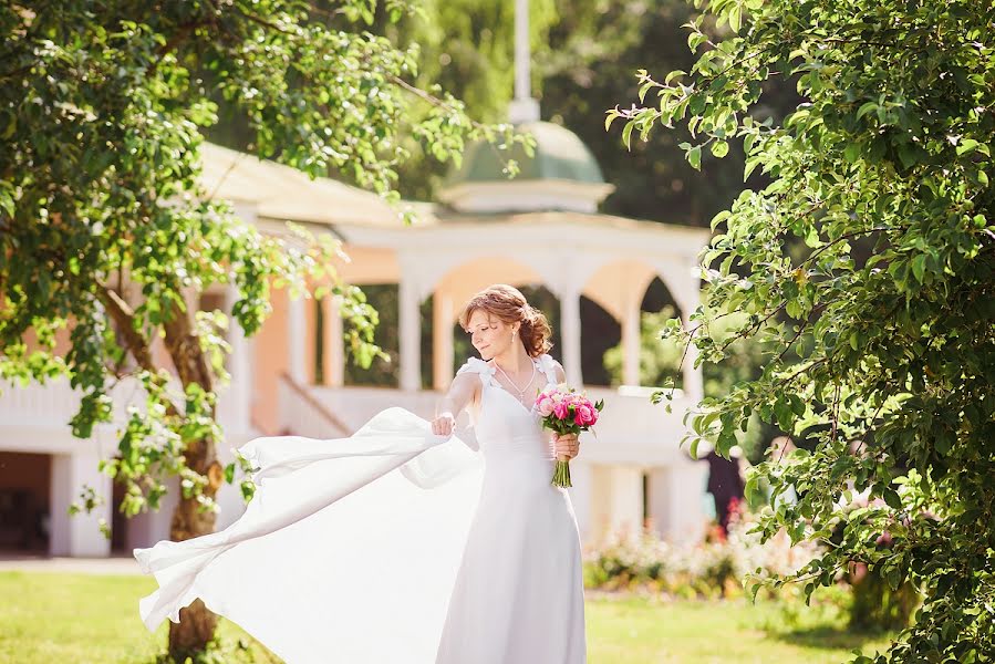 Wedding photographer Ilona Shatokhina (i1onka). Photo of 10 July 2013