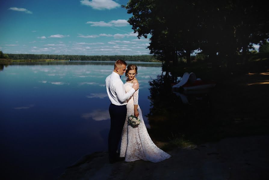 Wedding photographer Katerina Atroschenkova (katyamel). Photo of 7 September 2017