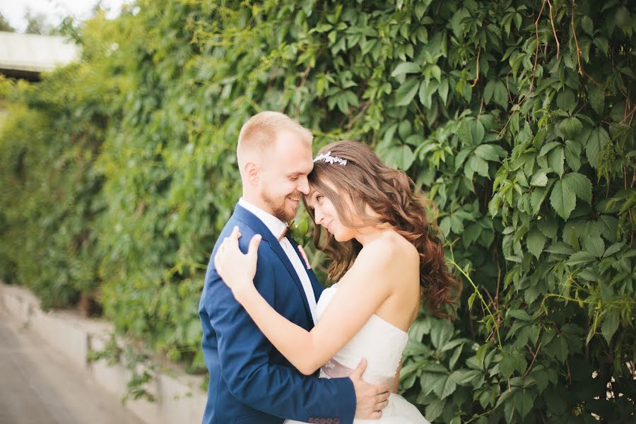 Wedding photographer Aleksandr Lisicin (foxylis). Photo of 19 June 2016